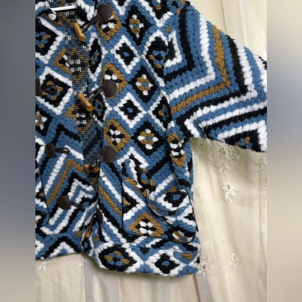 Zara Blue Black White Brown Geometric Toggle Teddy Coat - Picture 6 of 16